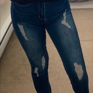 High waisted ripped jeans